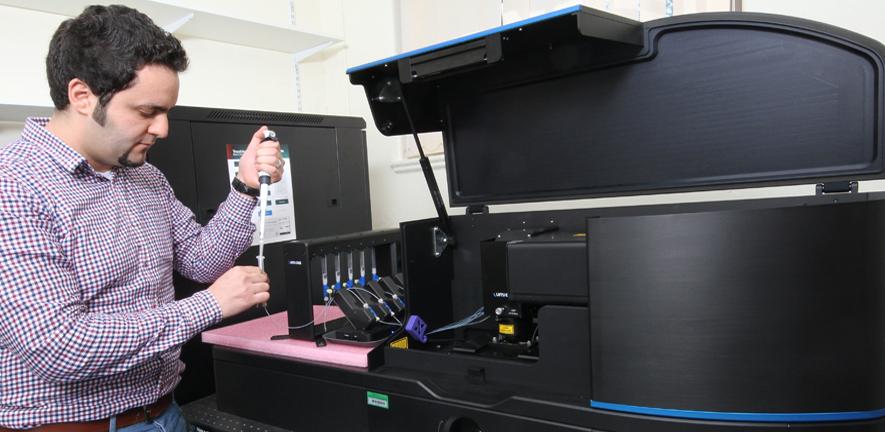 LUMICKS collaborates with AstraZeneca and our Department to form the Centre of Excellence for Dynamic Single-Molecule Analysis for Accelerated Drug Discovery and Biology.